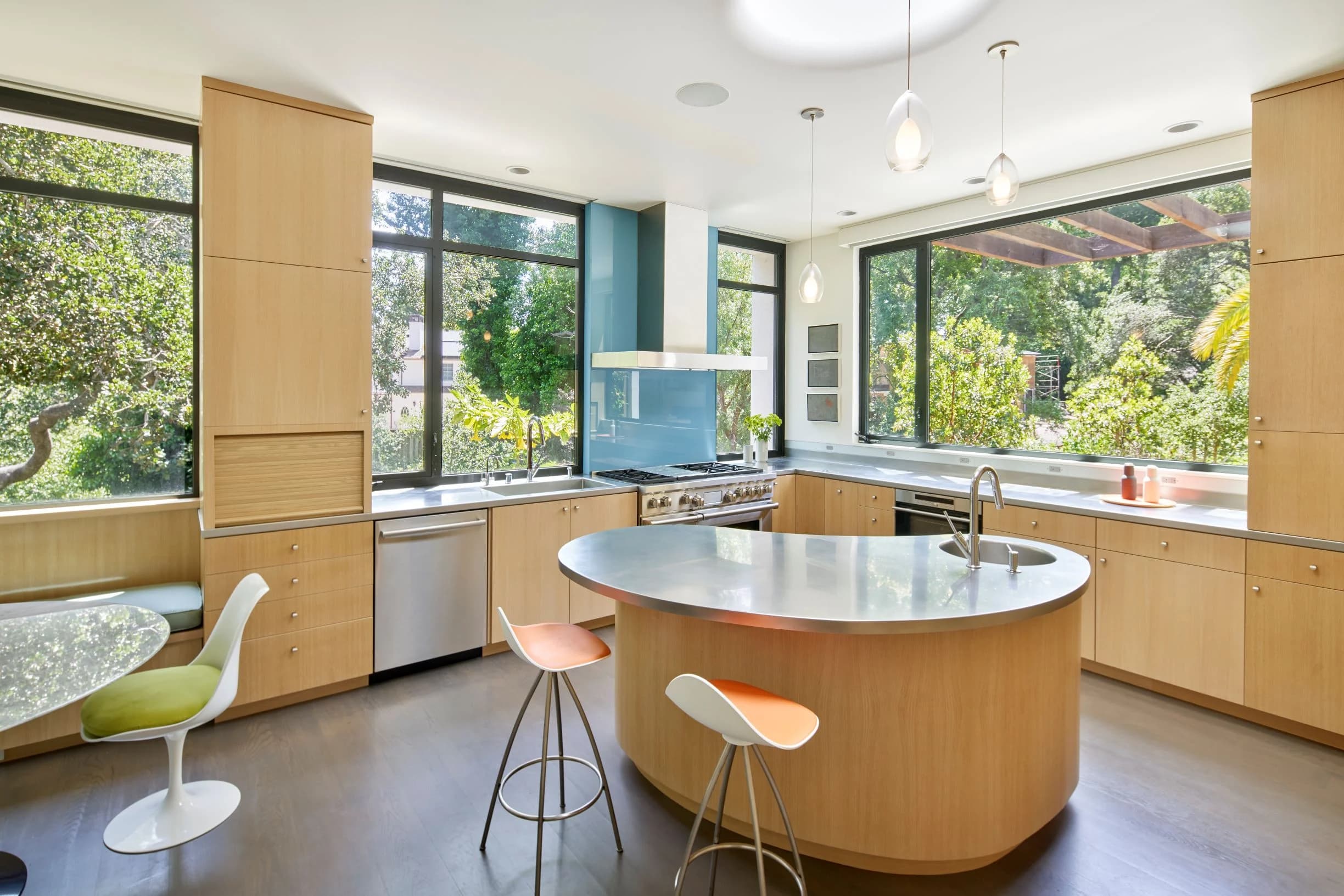 Why homeowners choose window replacement in the Bay Area