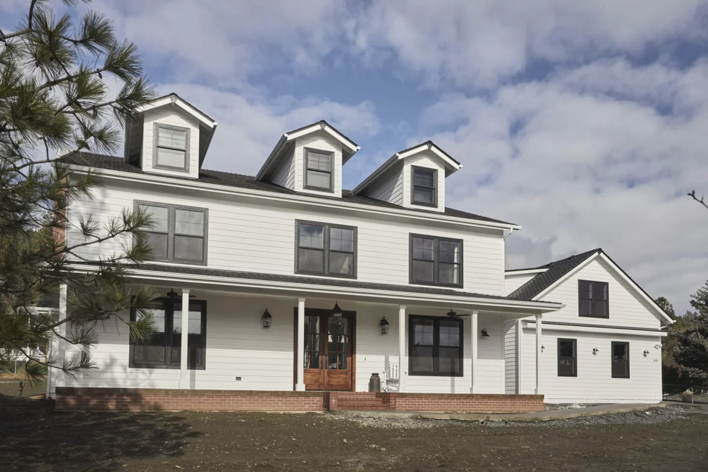 V-2500 Builders™ Vinyl series — Double-Hung